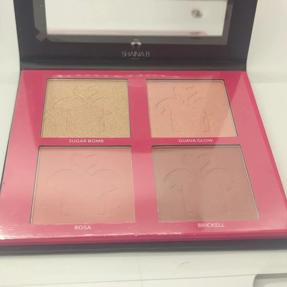 NWOT ShainaB Miami Blush & Highlighter Palette - Picture 8 of 9